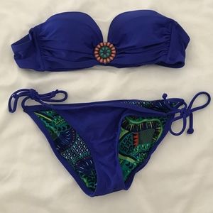 Royal Blue Two-Piece Underwire Bikini Swimsuit